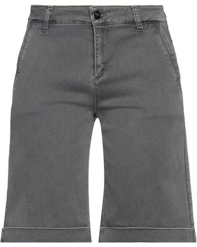 D.exterior Shorts & Bermuda Shorts - Gray
