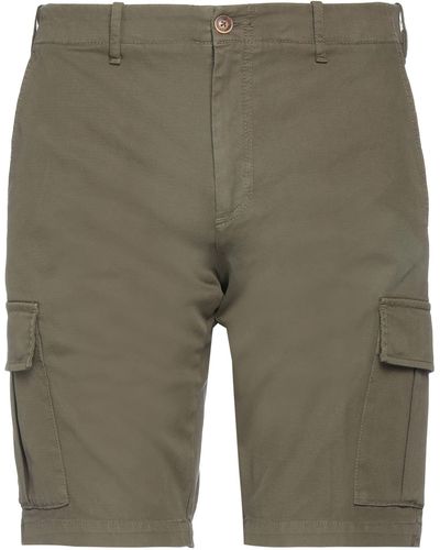 AT.P.CO Shorts & Bermuda Shorts - Green