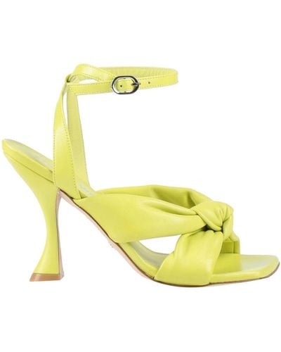 Stuart Weitzman Sandals - Yellow