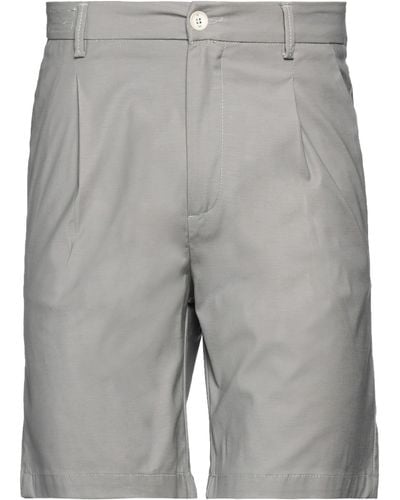 Yan Simmon Shorts & Bermuda Shorts - Gray