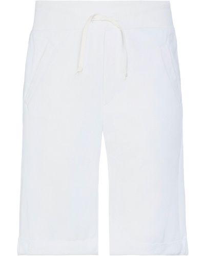 Novemb3r Shorts & Bermuda Shorts - White