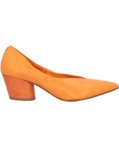 Halmanera Court Shoes - Orange