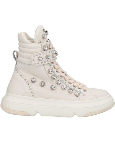 Emanuelle Vee Scarpe Donna Sneaker Emanuélle Vee Guendalina All Strass In Pelle Black White Ds25ev02 451p 301 10 P003 Bl Wh 40 Noir  878df81e 215e 5120 Ab33 0ed4d7f8f6b7