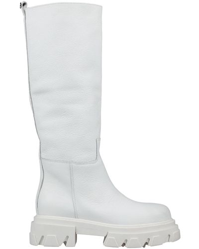 GISÉL MOIRÉ Boot - White
