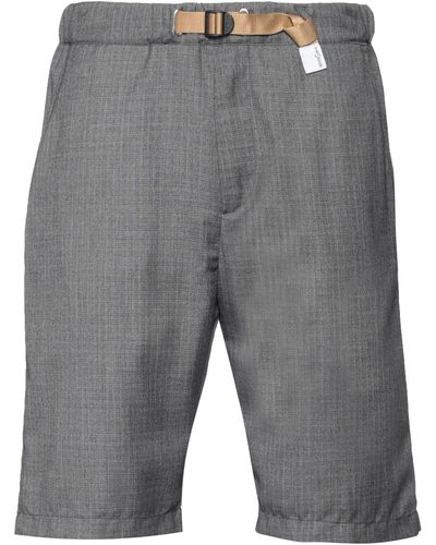 White Sand Shorts & Bermuda Shorts - Gray