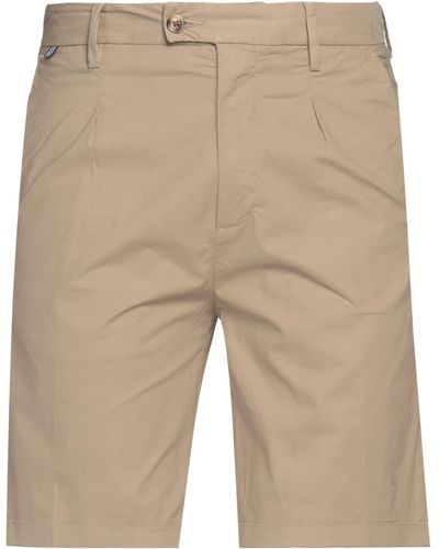 AT.P.CO Shorts & Bermuda Shorts - Natural