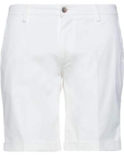 Michael Coal Shorts & Bermuda Shorts - White