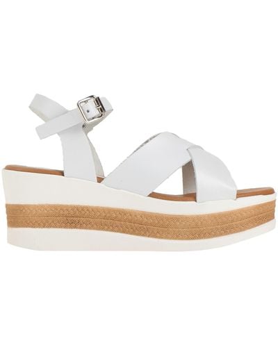 Stele Sandals - White