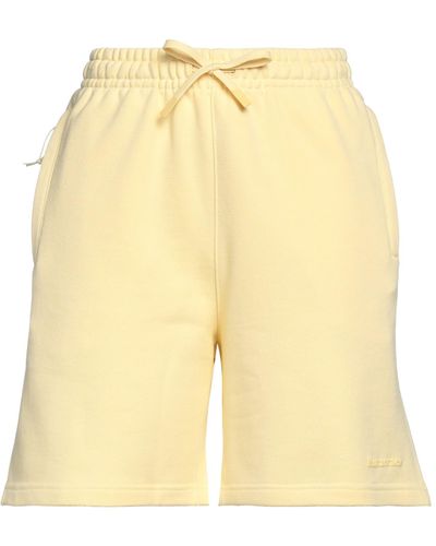 adidas Originals Shorts & Bermuda Shorts - Yellow