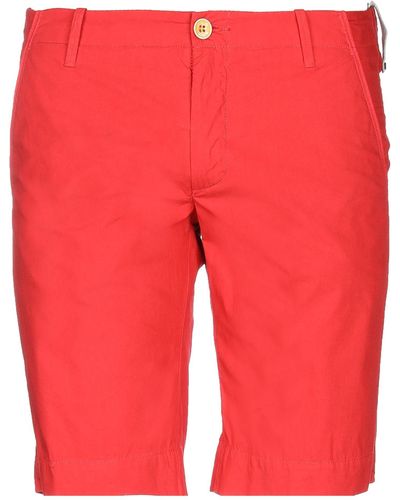AT.P.CO Shorts & Bermuda Shorts - Red