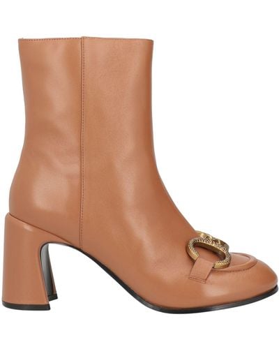 Jeannot Ankle Boots - Brown