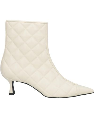 Roberto Festa Ankle Boots - White