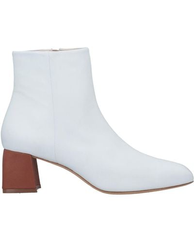 Kalda Ankle Boots - White