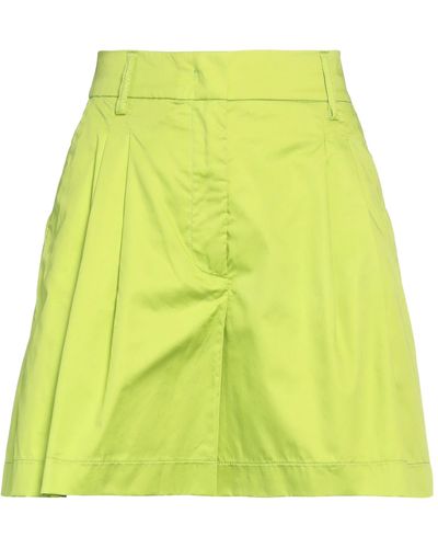 Kaos Shorts & Bermuda Shorts - Yellow