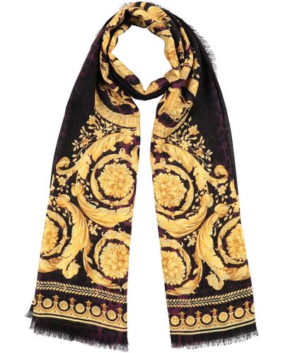 Sciarpe e sciarpette Versace da donna | Sconto online fino al 53% | Lyst