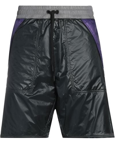 3 MONCLER GRENOBLE Shorts & Bermudashorts - Grau
