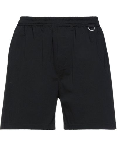 Low Brand Shorts & Bermuda Shorts - Black