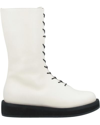 Neous Boot - White