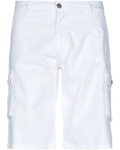 KLIXS Shorts & Bermuda Shorts - Natural