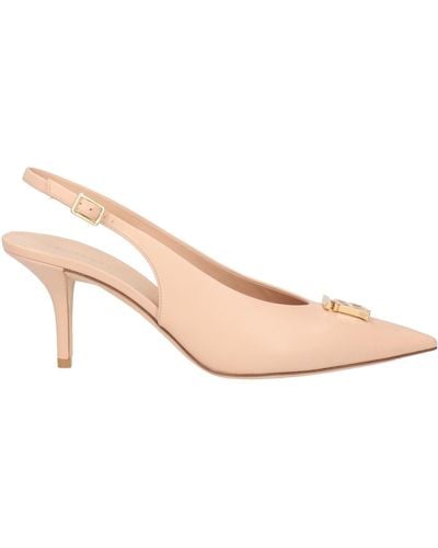 Burberry Court Shoes - Pink
