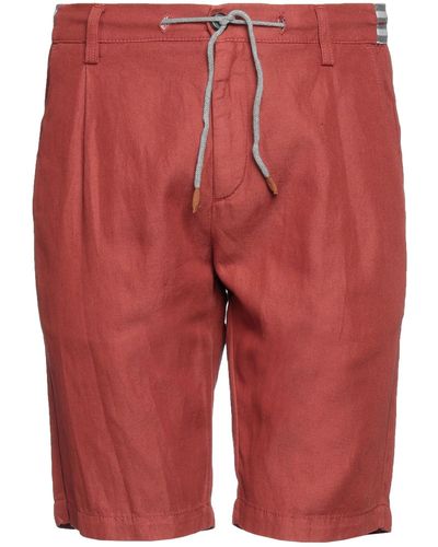 Eleventy Shorts & Bermuda Shorts - Red