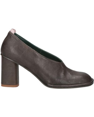 Alysi Court Shoes - Brown