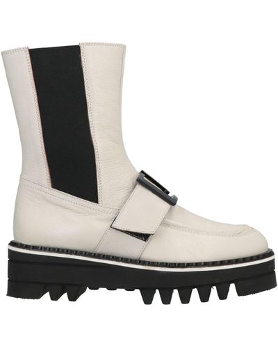 Jeannot Ankle Boots - White