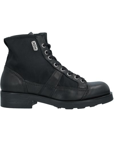 O.x.s. Ankle Boots - Black