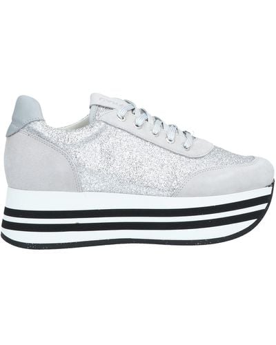 Frau Sneakers - Weiß