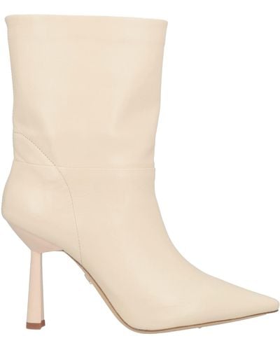 Lola Cruz Ankle Boots - Natural