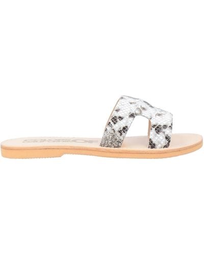 Colors Of California Sandals - White
