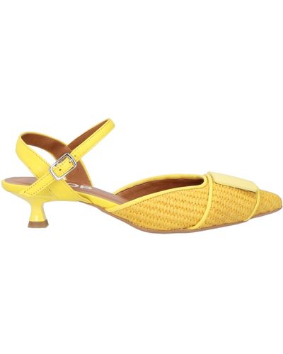 Doop Court Shoes - Yellow
