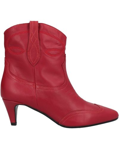 GISÉL MOIRÉ Ankle Boots - Red