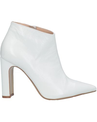 Chiarini Bologna Ankle Boots - White