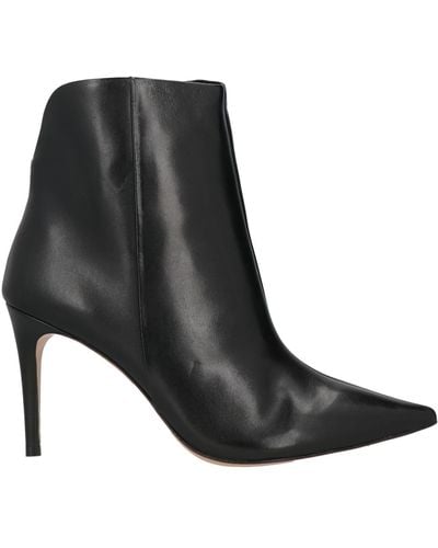 Carrano Ankle Boots - Black