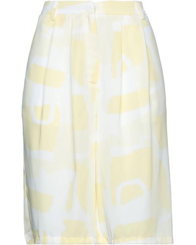 Glamorous Shorts & Bermuda Shorts - Yellow