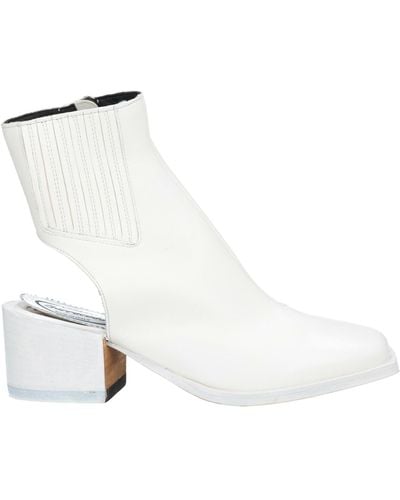 Barracuda Ankle Boots - White