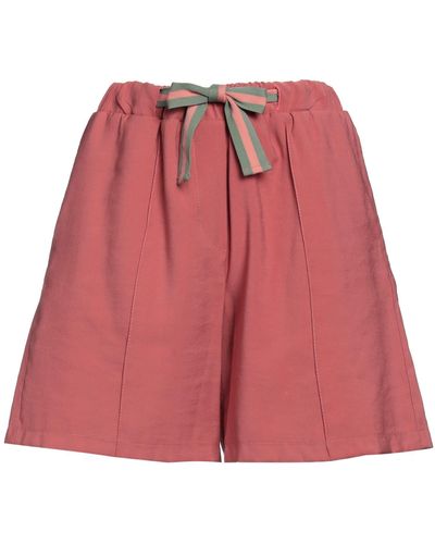 Silvian Heach Shorts & Bermuda Shorts - Red