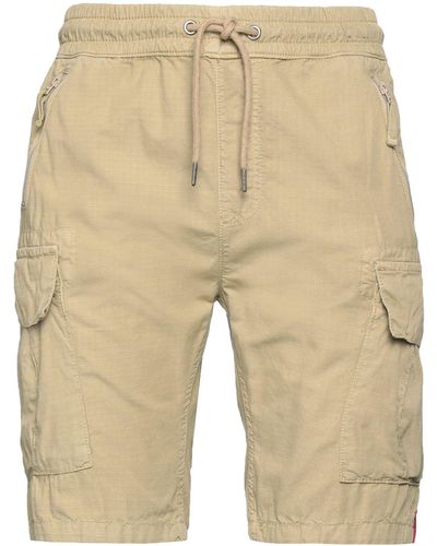 Alpha Industries Shorts & Bermuda Shorts - Natural