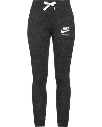 Nike Cropped Trousers - Black