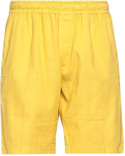 Entre Amis Shorts & Bermuda Shorts - Yellow