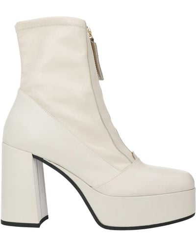 Loriblu Ankle Boots - White