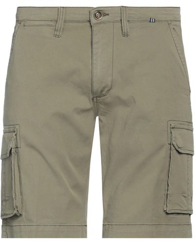 AT.P.CO Shorts & Bermuda Shorts - Natural