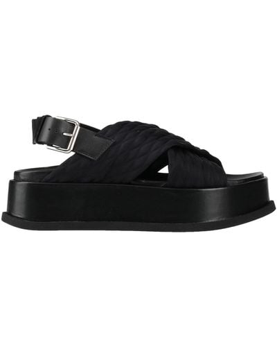 L4k3 Sandals - Black