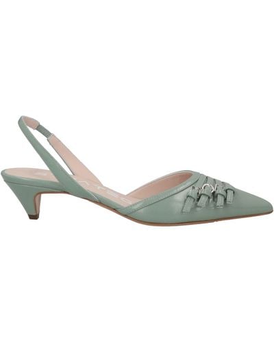 Strategia Court Shoes - Metallic