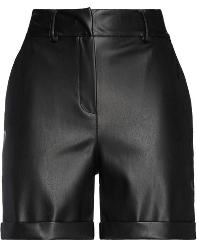 Hanita Shorts & Bermuda Shorts - Black