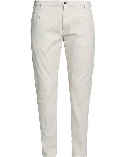 Yan Simmon Trouser - White