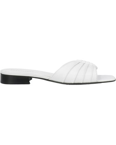 Dorateymur Sandals - White