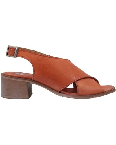Moma Sandals - Brown