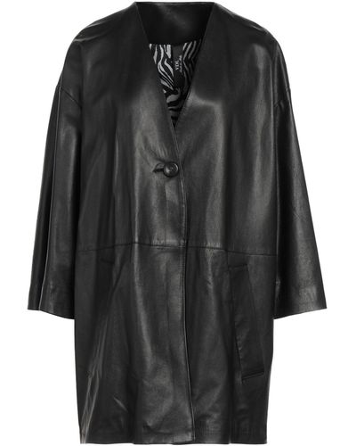 Vintage De Luxe Overcoat - Black